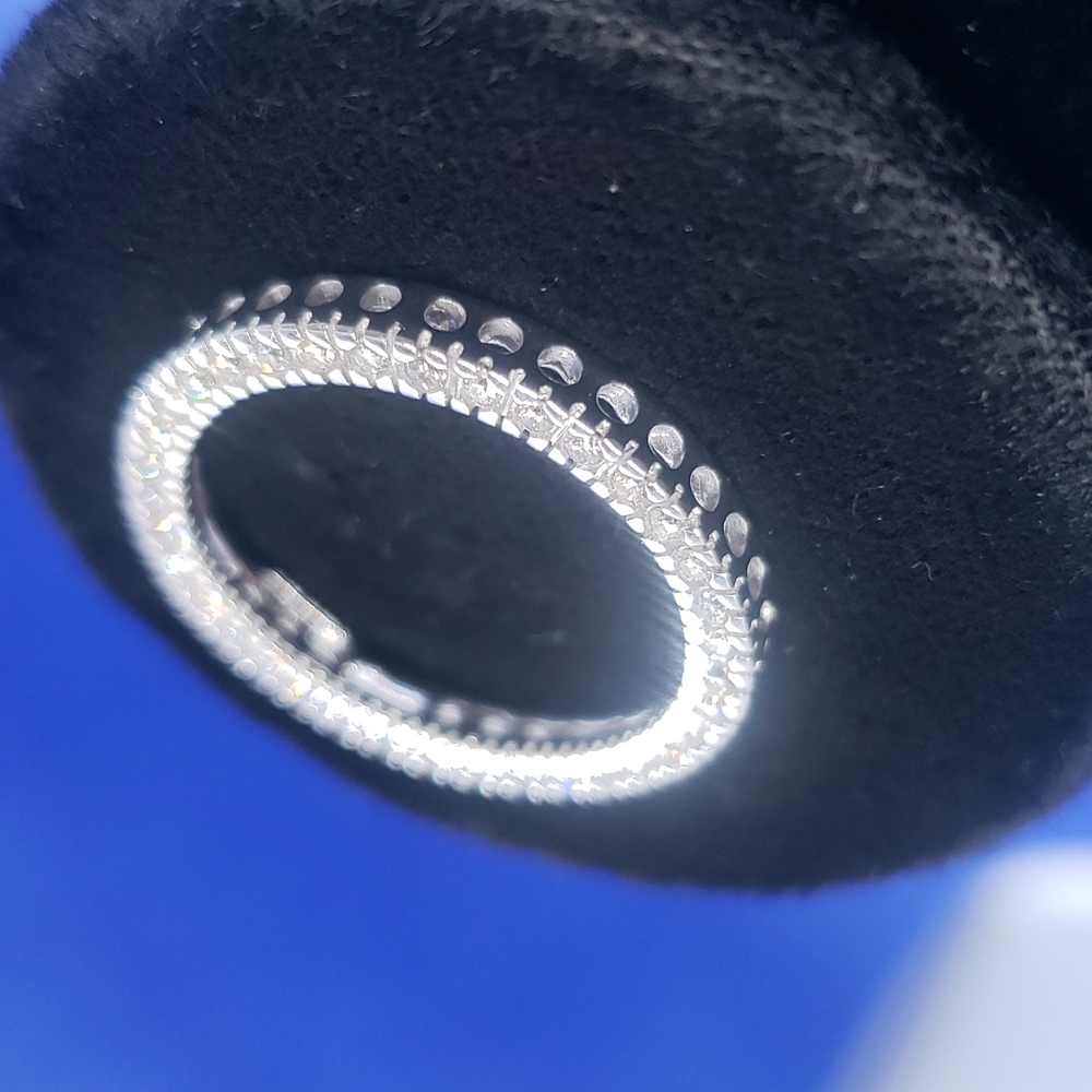 10k White gold diamond slide pendant